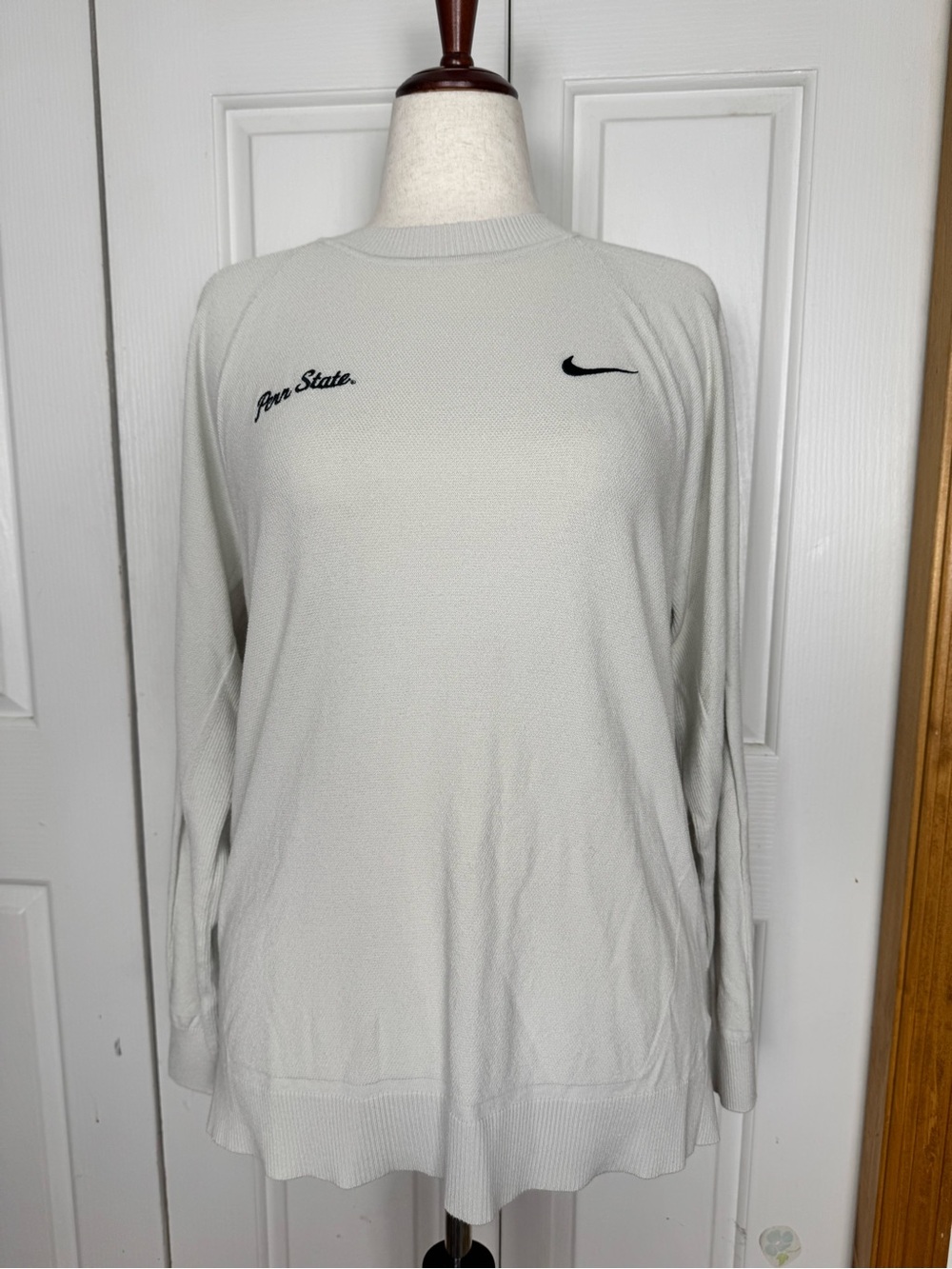 Nike Penn State Men’s Crewneck Sweater in Light Gray with Black Accents